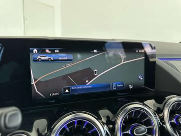 Mercedes GLA 220 AMG Line — photo 19