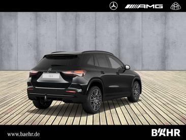 Mercedes GLA 180 Night Edition — photo 2