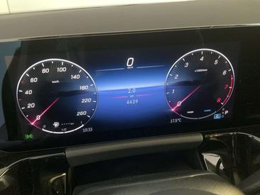 Mercedes GLA 200 — photo 10