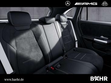 Mercedes GLA 180 Night Edition — photo 9