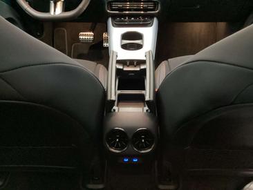 Mercedes CLA 350 — photo 19