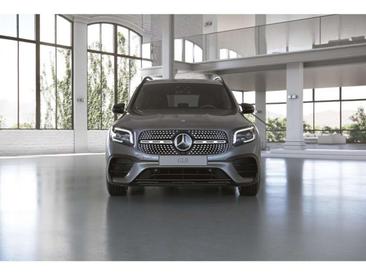 Mercedes GLB 220 Night Edition — photo 6