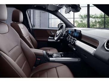 Mercedes GLB 220 Night Edition — photo 8