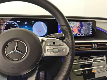 Mercedes EQC 400 — photo 16