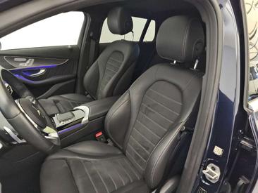 Mercedes EQC 400 — photo 18