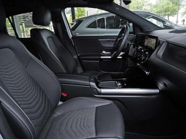 Mercedes GLA 200 Progressive — photo 11