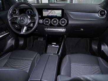 Mercedes GLA 200 Progressive — photo 12