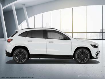 Mercedes GLA 200 AMG Line — photo 9