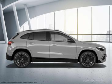 Mercedes GLA 200 AMG Line — photo 9