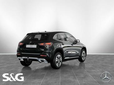 Mercedes GLA 180 — photo 3