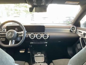 Mercedes CLA 250 AMG LINE — photo 11