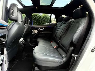 Mercedes EQS 450+ AMG Line — photo 16