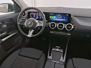 Mercedes GLA 180 — photo 5