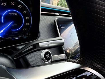 Mercedes EQS 450+ AMG Line — photo 20