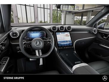 Mercedes GLC 220 — photo 13
