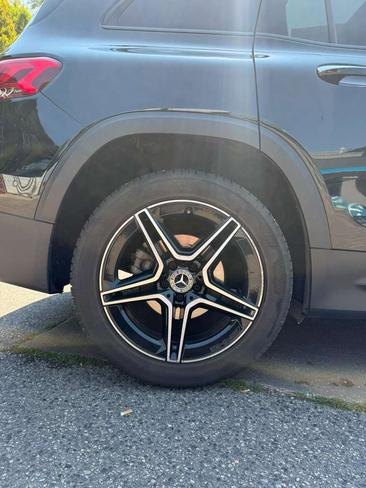 Mercedes GLB 200 AMG Line — photo 14