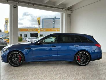Mercedes Classe C63 AMG 63 Night Edition — photo 7