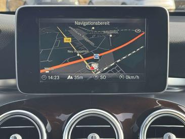 Mercedes GLC 250 AMG Line — photo 16