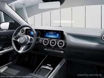 Mercedes GLA 200 Night Edition — photo 8