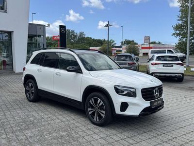 Mercedes GLB 220