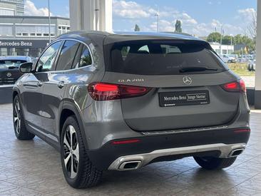Mercedes GLA 200 — photo 6
