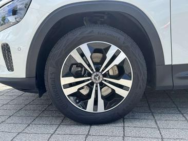 Mercedes GLB 220 — photo 21