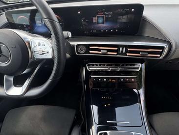 Mercedes EQC 400 AMG Line — photo 15