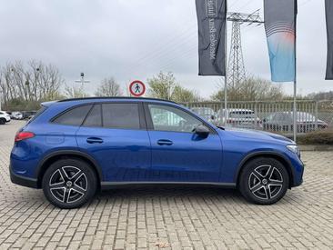 Mercedes GLC 300 AMG Line — photo 8