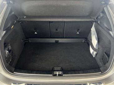 Mercedes GLA 200 — photo 19