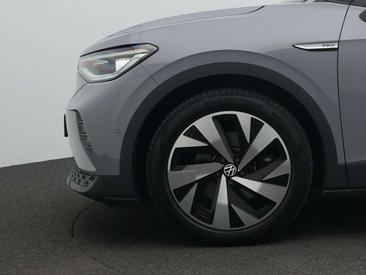 Volkswagen ID.4 Pro — photo 12