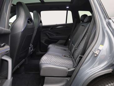 Volkswagen Tayron EHybrid R-Line Edition — photo 12