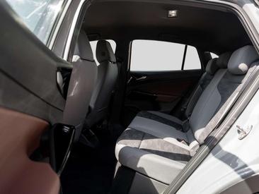 Volkswagen ID.5 Pro — photo 7