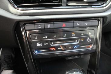 Volkswagen T-Roc 4Motion R — photo 15