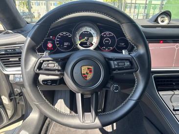 Porsche Panamera II ph2 Turbo S E-Hybrid — photo 17