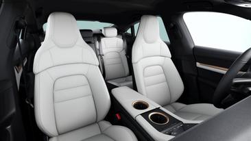 Porsche Taycan — photo 10