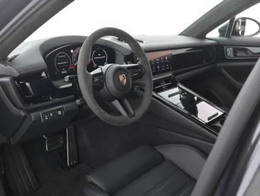 Porsche Panamera III GTS — photo 11