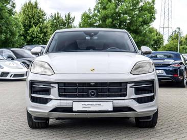 Porsche Cayenne III GTS Coupé — photo 8