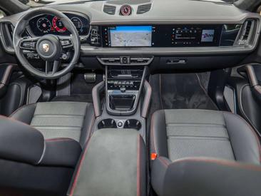 Porsche Cayenne III GTS Coupé — photo 19