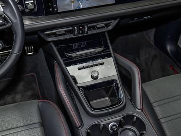 Porsche Cayenne III GTS Coupé — photo 20