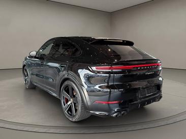 Porsche Cayenne III S E-Hybrid Coupé — photo 3