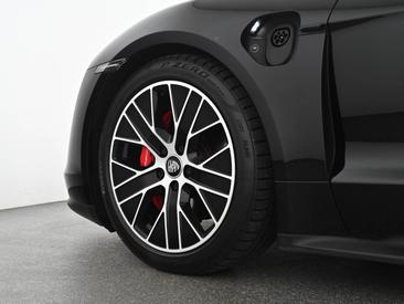 Porsche Taycan 4S — photo 10