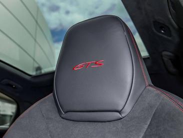 Porsche Cayenne III GTS Coupé — photo 25