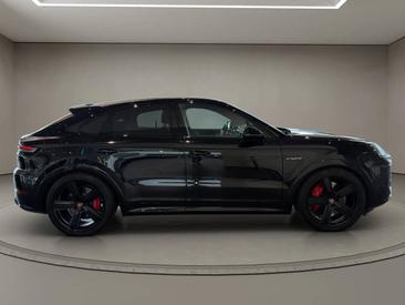 Porsche Cayenne III S E-Hybrid Coupé — photo 7
