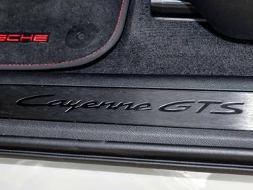 Porsche Cayenne III GTS Coupé — photo 26