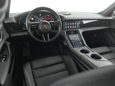 Porsche Taycan 4S — photo 14