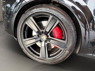 Porsche Cayenne III S E-Hybrid Coupé — photo 10