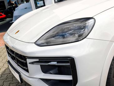 Porsche Cayenne III GTS Coupé — photo 28