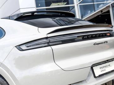 Porsche Cayenne III GTS Coupé — photo 29