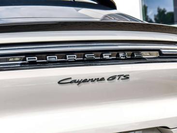 Porsche Cayenne III GTS Coupé — photo 30