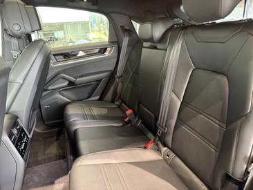 Porsche Cayenne III S E-Hybrid Coupé — photo 22